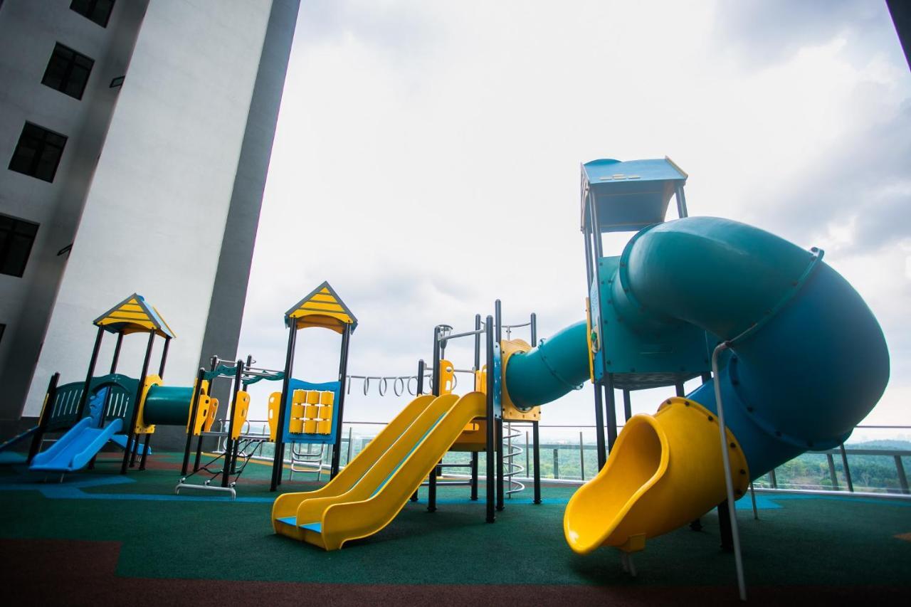 דירות נוסג'יה D'Pristine Medini By The One - 8Min Walk To Legoland מראה חיצוני תמונה